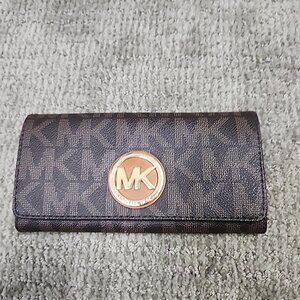 Michael Kors Wallet Brown Medium Gold Accent